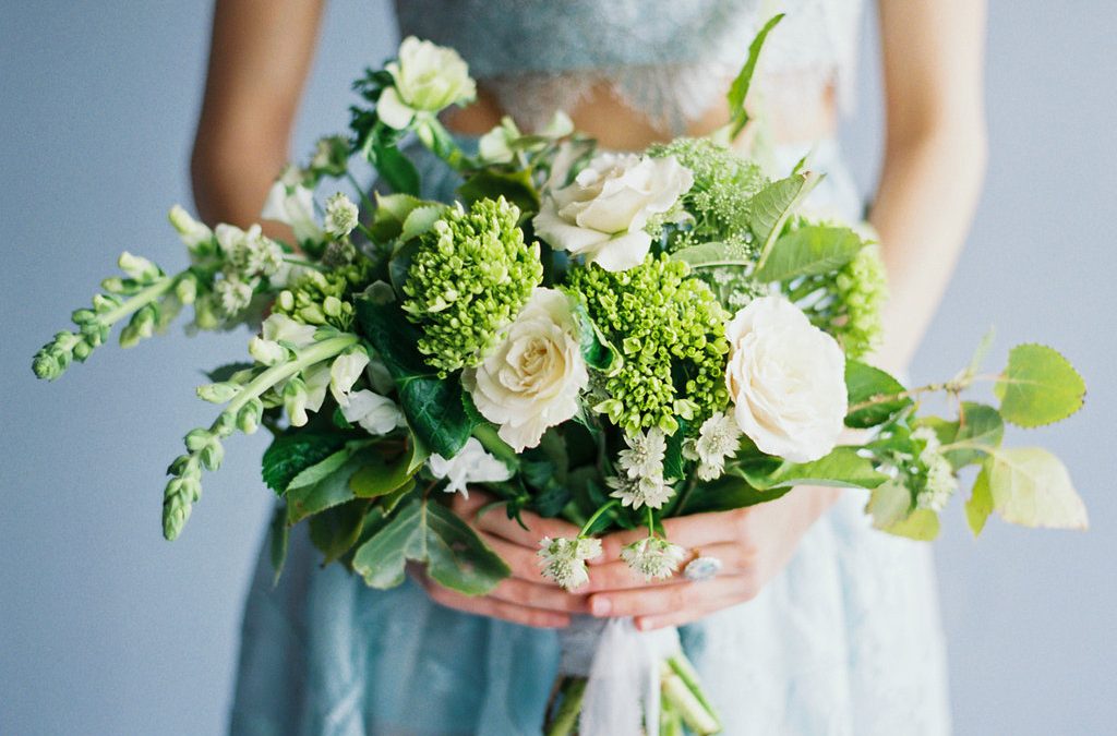 How Much Do Wedding Flowers Cost?