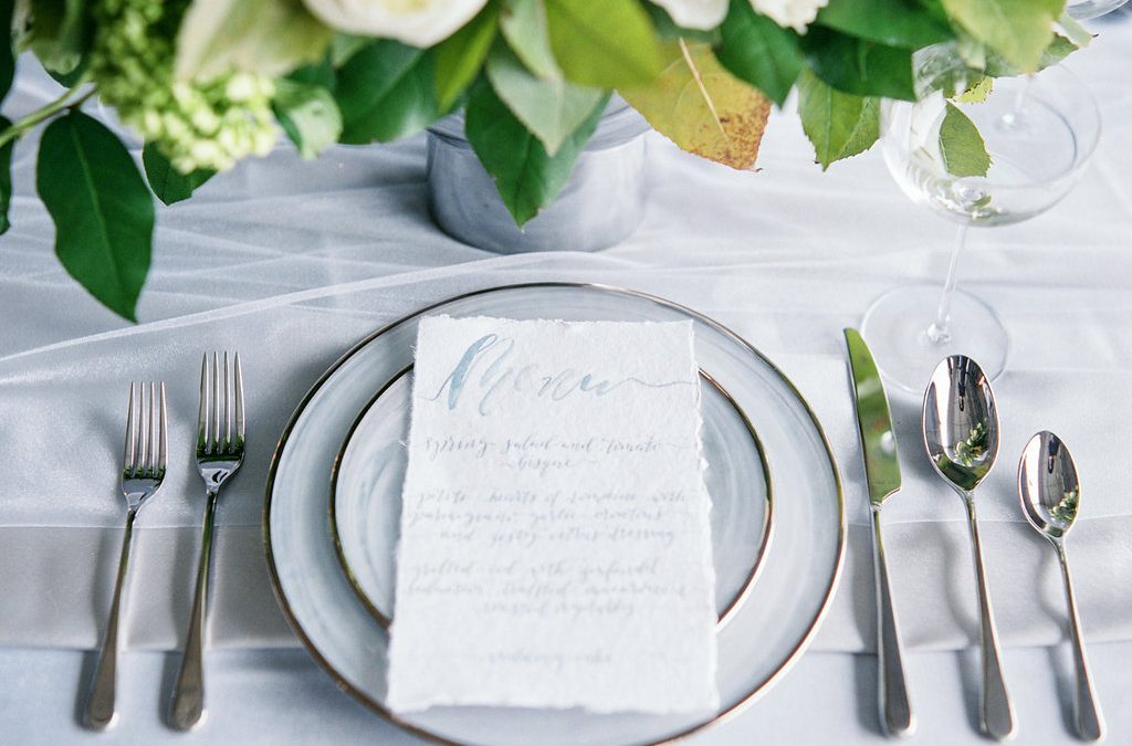 What is a sweetheart table and why do you need one?